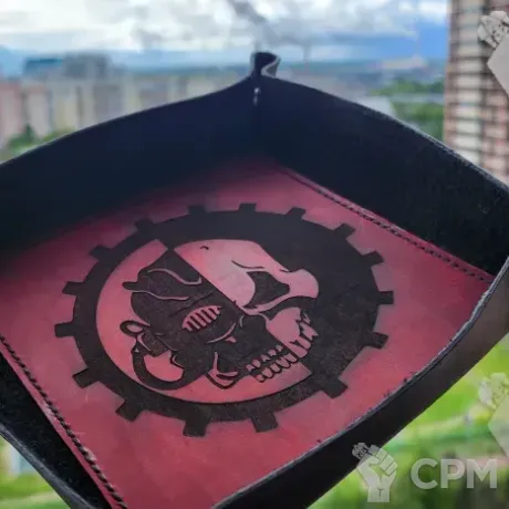 Описание картинки Adeptus Mechanicus/Dice Tray/Лоток/Дайс Трей/Арена/адептус механикус от Krontwar по цене 3 000руб