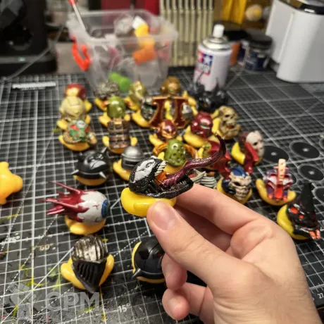 Описание картинки Веном утка 3-его уровня UV+LM от Duck Machine по цене 1 800руб | Свободный Рынок Миниатюр - СРМ