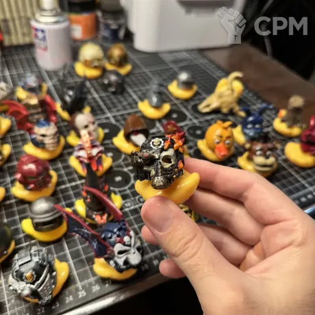 Описание картинки Вархаммер железный рук огонь утка 3-й уровень UV+3Deyes+LM от Duck Machine по цене 1 800руб