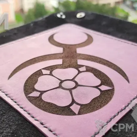 Описание картинки Dice Tray Slaanesh/Лоток/Дайс Трей/ слаанешАрена/Тарелка от Krontwar по цене 3 500руб | Свободный Рынок Миниатюр - СРМ