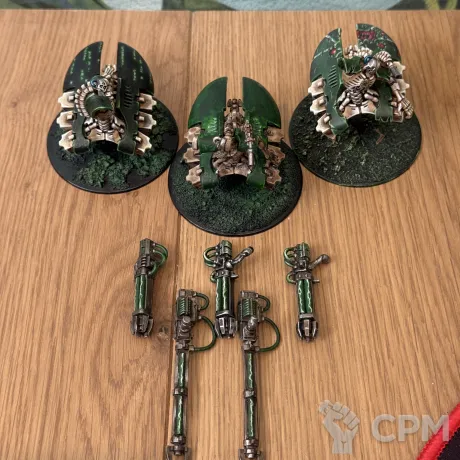 Описание картинки Lokhust Destroyers x3 ориг от Miniatures Broker по цене 100руб | Свободный Рынок Миниатюр - СРМ