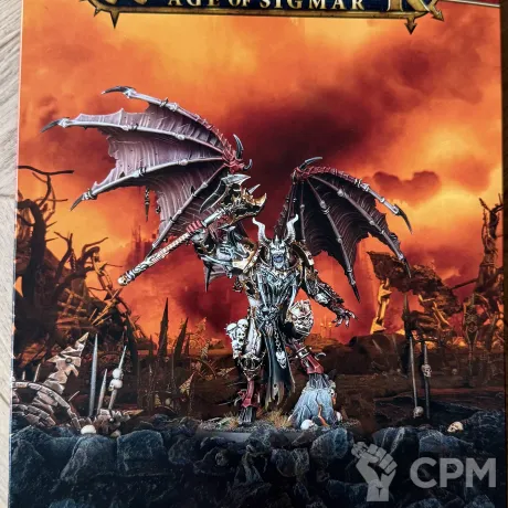 Описание картинки Daemon Prince AoS / WH40K от Konvad по цене 8 000руб | Свободный Рынок Миниатюр - СРМ