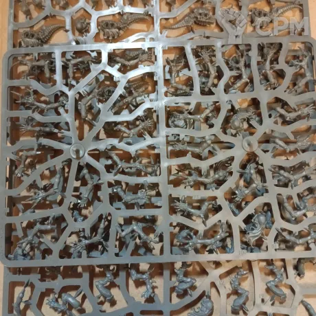 Описание картинки Genestealers от User22827 по цене 100руб