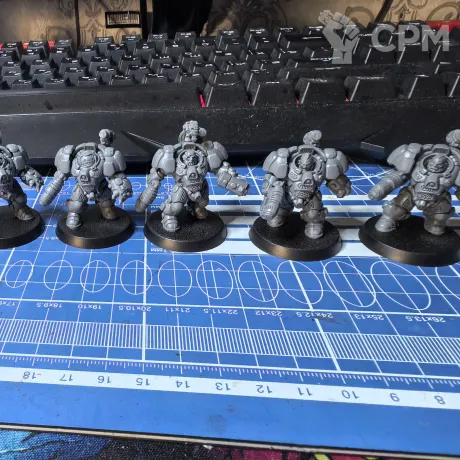 Описание картинки 5-ка Einhyr Hearthguard от Hiterion по цене 300руб | Свободный Рынок Миниатюр - СРМ