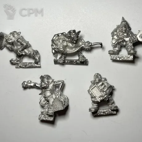 Описание картинки Orks Grot Oiler, Ammo Runts от Viktus по цене 100руб | Свободный Рынок Миниатюр - СРМ