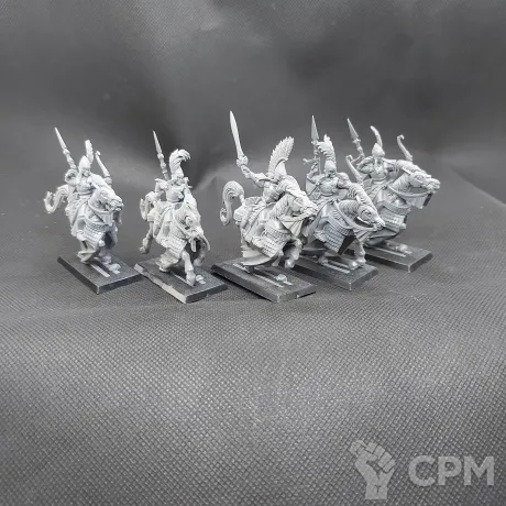 Описание картинки 5 High Elf Ellyrian Reavers пластик ГВ собраны, на выбор подставки либо родные 25*50, либо от V130177@mail.ru по цене 3 000руб | Свободный Рынок Миниатюр - СРМ