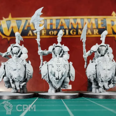 Описание картинки Orruk Warclans Orruk Gore-gruntas от Каджит по цене 5 498руб | Свободный Рынок Миниатюр - СРМ