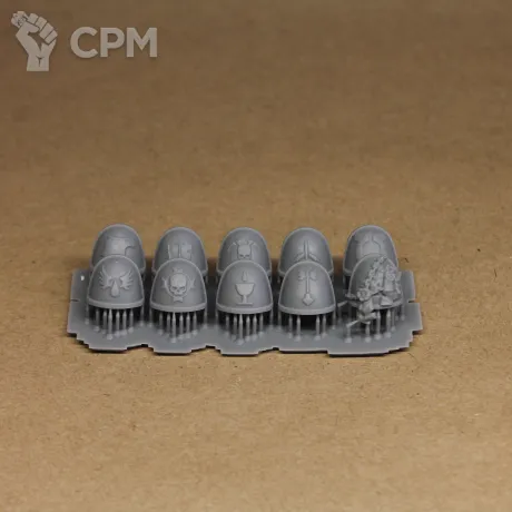 Описание картинки Набор орденских наплечников для дэзвотч 4 (deathwatch chapter shoulders pads 4) от мезеров александр по цене 400руб | Свободный Рынок Миниатюр - СРМ