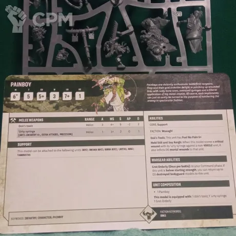 Описание картинки Armageddon: Orks Painboy + 1 Grot Orderly от Xero по цене 1 200руб | Свободный Рынок Миниатюр - СРМ