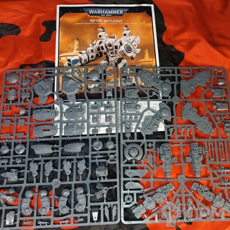 Описание картинки XV104 Riptide Battlesuit от Kirill Mezh по цене 8 200руб | Свободный Рынок Миниатюр - СРМ