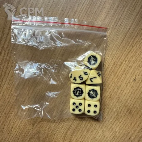 Описание картинки Tomb Kings Team Dice Set из стартера от zurdo по цене 2 500руб | Свободный Рынок Миниатюр - СРМ