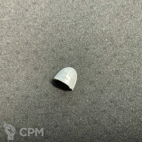 Описание картинки Black Templars Shoulder Pad от Барахолка Баллиоза по цене 55руб | Свободный Рынок Миниатюр - СРМ