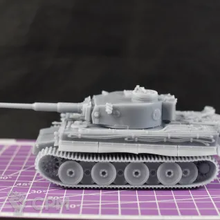 Описание картинки Немецкий танк Panzer VI Ausf.H1 "Тигр" (обр. ноябрь 1942 г.) / масштаб 1:56 / 28 от DModels по цене 2 100руб | Свободный Рынок Миниатюр - СРМ