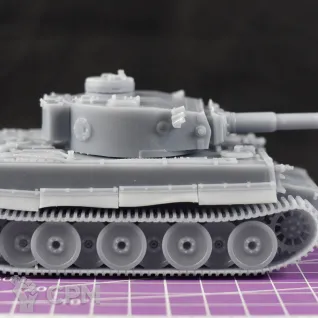 Описание картинки Немецкий танк Panzer VI Ausf.H1 "Тигр" (обр. ноябрь 1942 г.) / масштаб 1:56 / 28 от DModels по цене 2 100руб | Свободный Рынок Миниатюр - СРМ