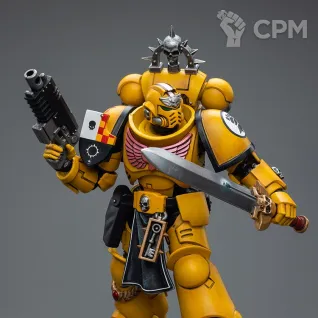 Описание картинки Imperial Fists Lieutenant with Power Sword от Строго по-Имперски по цене 4 320руб | Свободный Рынок Миниатюр - СРМ