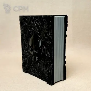 Описание картинки Коробка для карт и кубиков Книга Магии Тьмы от Миниатюры и фигурки по цене 935руб | Свободный Рынок Миниатюр - СРМ