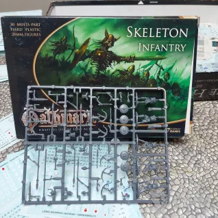 Описание картинки Литник Skeleton Infantry Oathmark 28mm, пластик, 5воинов от V130177@mail.ru по цене 580руб | Свободный Рынок Миниатюр - СРМ