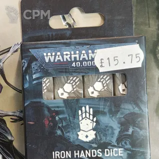 Описание картинки Iron Hands Dice от Trazyn's Collection по цене 2 365руб | Свободный Рынок Миниатюр - СРМ