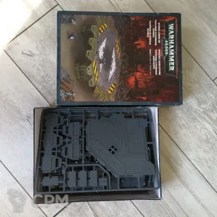 Описание картинки Warhammer 40k Skyshield Landing Pad от Gipnoz1989 по цене 30 000руб | Свободный Рынок Миниатюр - СРМ