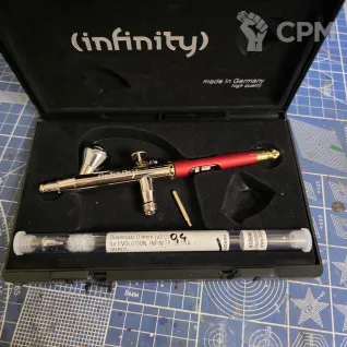 Описание картинки Аэрограф Harder&amp;Steenback Infinity от Rafaari по цене 15 000руб | Свободный Рынок Миниатюр - СРМ