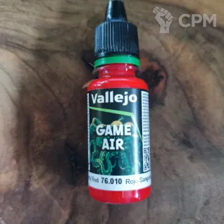 Описание картинки Vallejo Game Air - 76.010 Bloody Red от Selena по цене 299руб | Свободный Рынок Миниатюр - СРМ