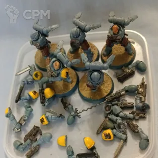 Описание картинки Space Wolves Reavers покрашеные со сменными руками от artifactorum по цене 4 390руб | Свободный Рынок Миниатюр - СРМ