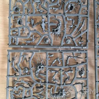 Описание картинки Necromunda Malstrain Genestealer Abomination Gang от Optimist  по цене 3 500руб | Свободный Рынок Миниатюр - СРМ