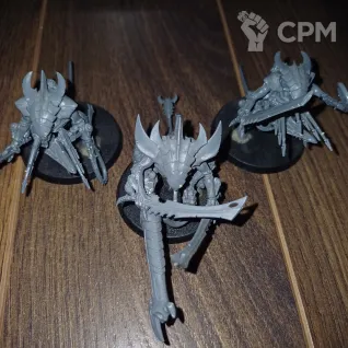 Описание картинки Tyranid Warriors от Kharnn по цене 3 000руб | Свободный Рынок Миниатюр - СРМ