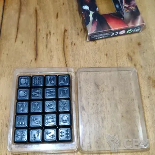 Описание картинки Imperial knights dice set от South по цене 7 000руб | Свободный Рынок Миниатюр - СРМ