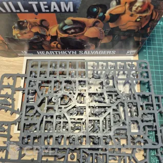 Описание картинки Warhammer 40k Kill Team Hearthkyn salvagers остатки от Optimist  по цене 300руб | Свободный Рынок Миниатюр - СРМ