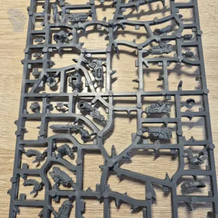 Описание картинки Warhammer 40k Kill Team Hearthkyn salvagers остатки от Optimist  по цене 300руб | Свободный Рынок Миниатюр - СРМ