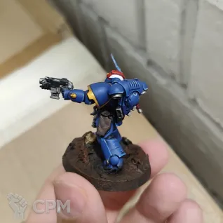 Описание картинки Primaris Lieutenant with Power Sword (Dark Imperium, 2017) от South по цене 2 500руб | Свободный Рынок Миниатюр - СРМ
