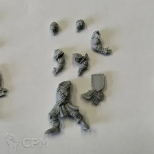 Описание картинки Bretonnian Team Squires (три игрока) от лис1976 по цене 330руб | Свободный Рынок Миниатюр - СРМ