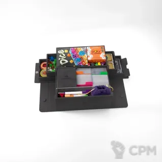 Описание картинки Коробочка для карт Games' Lair 600+ Black от Pashing Paint 🎨 по цене 4 500руб | Свободный Рынок Миниатюр - СРМ