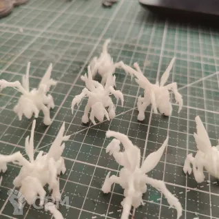 Описание картинки Зерглинги для StarCraft, за одну штуку от Lickan по цене 100руб | Свободный Рынок Миниатюр - СРМ