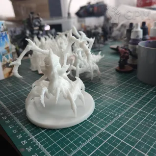 Описание картинки Королева зергов для StarCraft от Lickan по цене 600руб | Свободный Рынок Миниатюр - СРМ