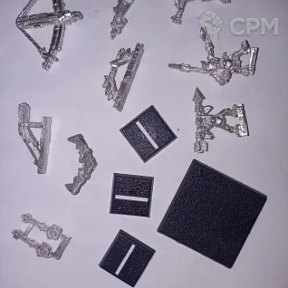 Описание картинки Чукка гоблинов (Goblin Spear Chukka) от Red Ember по цене 4 500руб | Свободный Рынок Миниатюр - СРМ