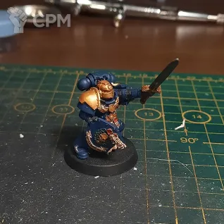 Описание картинки Ultramarines Company Champion (old) Оригинал от  по цене 1 000руб | Свободный Рынок Миниатюр - СРМ