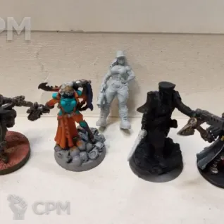 Описание картинки Инквизитор со свитой от Xero по цене 500руб | Свободный Рынок Миниатюр - СРМ