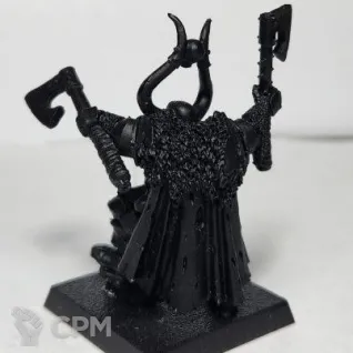 Описание картинки Champion of Chaos with Additional Hand Weapon, литьё в грунте от Shamkin по цене 500руб | Свободный Рынок Миниатюр - СРМ
