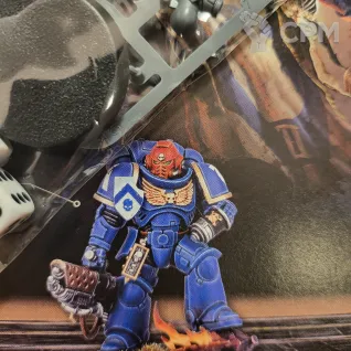 Описание картинки Лимитный Combat Patrol exclusive Infernus Sergeant, ориг от Утка по цене 4 800руб | Свободный Рынок Миниатюр - СРМ