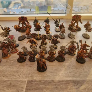 Описание картинки Армия Adeptus Custodes от Slowpoke по цене 17 000руб | Свободный Рынок Миниатюр - СРМ