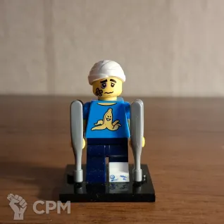 Описание картинки Lego Minifigures Series 15 Clumsy Guy от EchoChannel по цене 1 000руб | Свободный Рынок Миниатюр - СРМ