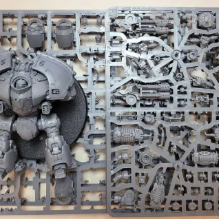 Описание картинки Saturnine Siege Dreadnought – Chiron Configuration, Saturnine, ориг от Утка по цене 4 400руб | Свободный Рынок Миниатюр - СРМ