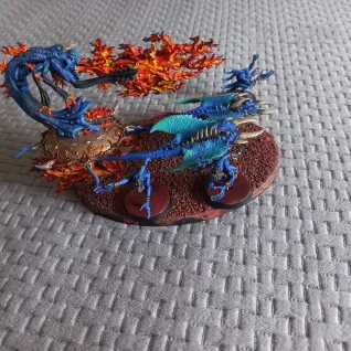 Описание картинки Burning chariot of Tzeentch от Iris68 по цене 6 500руб | Свободный Рынок Миниатюр - СРМ