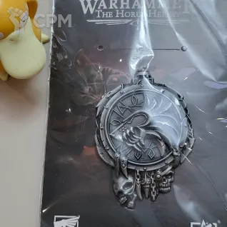 Описание картинки Значек Starforged Space Wolves pin, ориг от Утка по цене 2 000руб | Свободный Рынок Миниатюр - СРМ