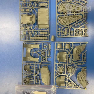 Описание картинки Plagueburst Crawler #29-8 от WakoLab (Origs) по цене 4 650руб | Свободный Рынок Миниатюр - СРМ
