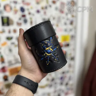 Описание картинки Стакан для кубов/дайсомёт/кубомёт/dicecup - Работа на заказ! Tzinch Тзинч от Мастерская - 2D20 по цене 6 500руб | Свободный Рынок Миниатюр - СРМ