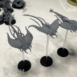 Описание картинки Screamers of Tzeentch от Магазин Альфария по цене 320руб | Свободный Рынок Миниатюр - СРМ