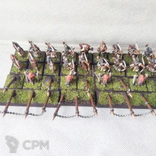 Описание картинки Bretonnian Bowmen (бретонские лучники) 18 штук с жаровнями и кольями от neithan по цене 3 850руб | Свободный Рынок Миниатюр - СРМ